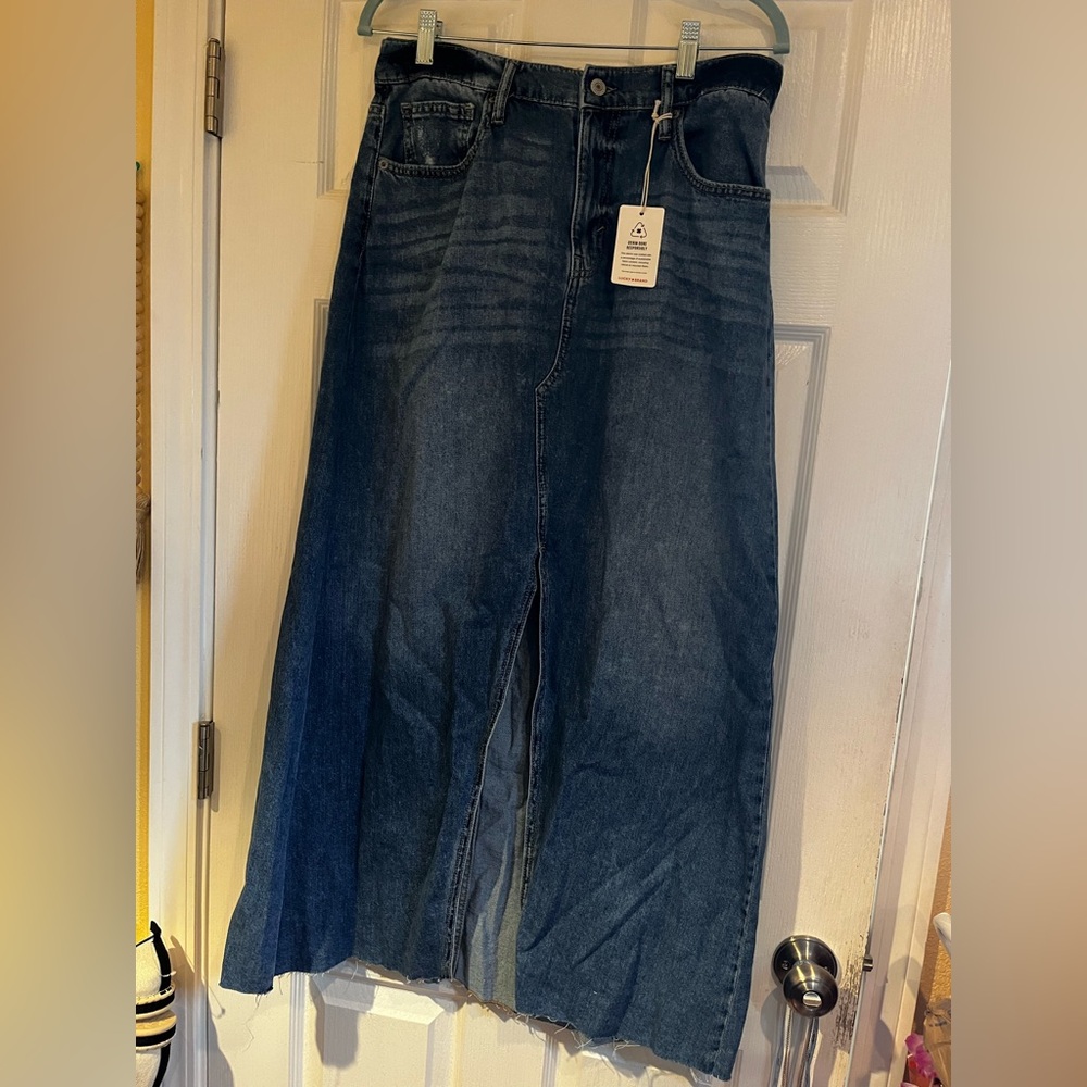 Lucky Brand Denim Maxi Skirt, ENJOY SLOW DOWN CUT, Size 31 NWT